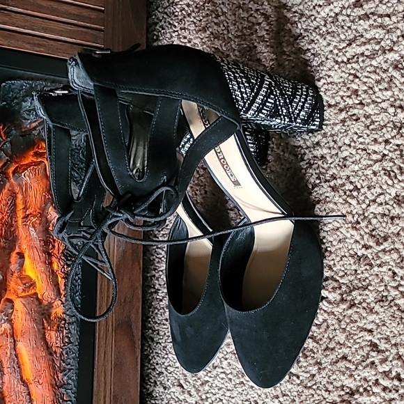 Audrey Brooke Black/White heels Audrey Brooke Black/White heels Audrey Brooke Bl - Picture 8 of 16